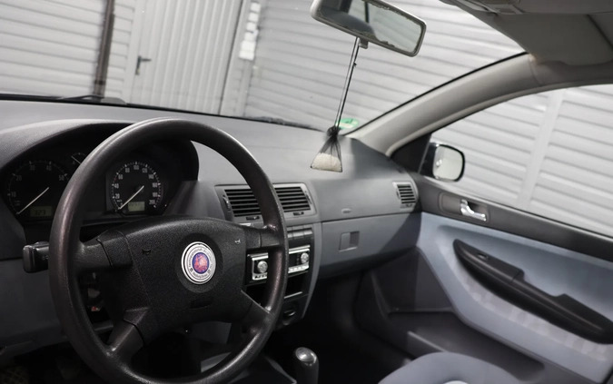 Skoda Fabia cena 4400 przebieg: 212000, rok produkcji 2003 z Orzysz małe 106